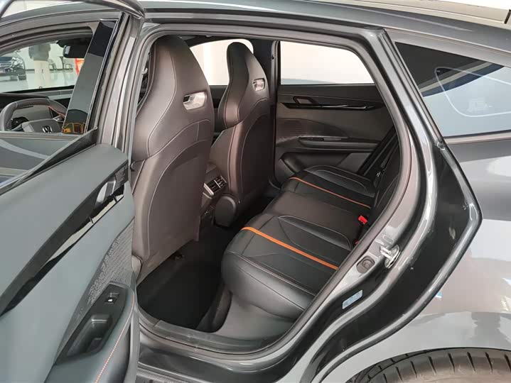 Фото 11 - Changan UNI-V