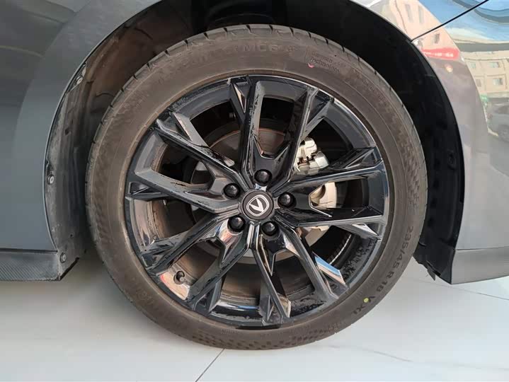 Фото 6 - Changan UNI-V