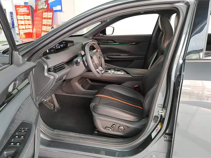 Фото 9 - Changan UNI-V