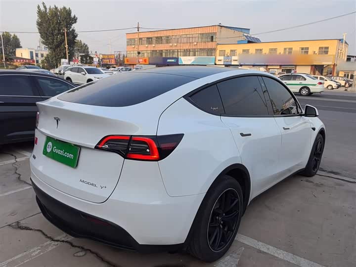 Фото 7 - Tesla Model Y