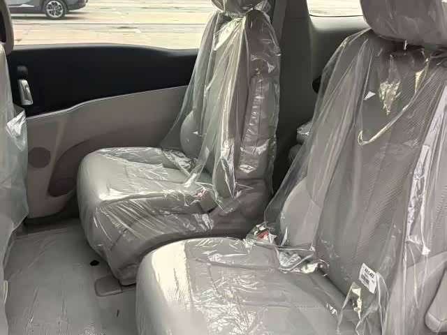 Фото 5 - Buick GL8 ES