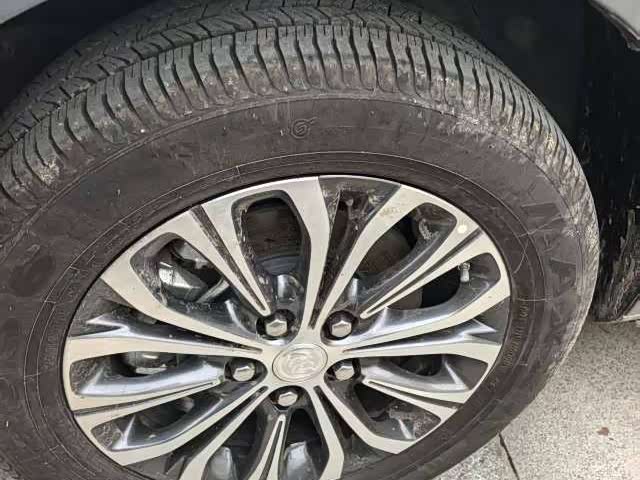 Фото 7 - Buick GL8 ES