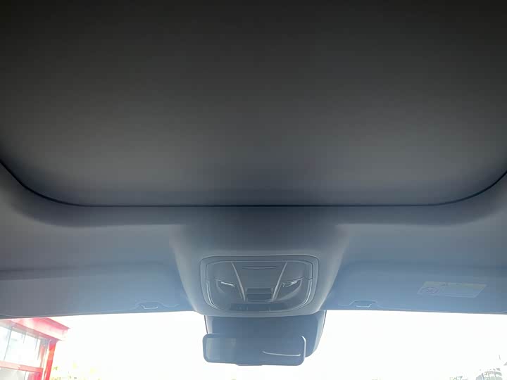 Фото 15 - Tank 400 Hybrid