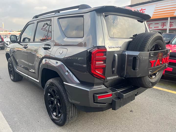 Фото 18 - Tank 400 Hybrid