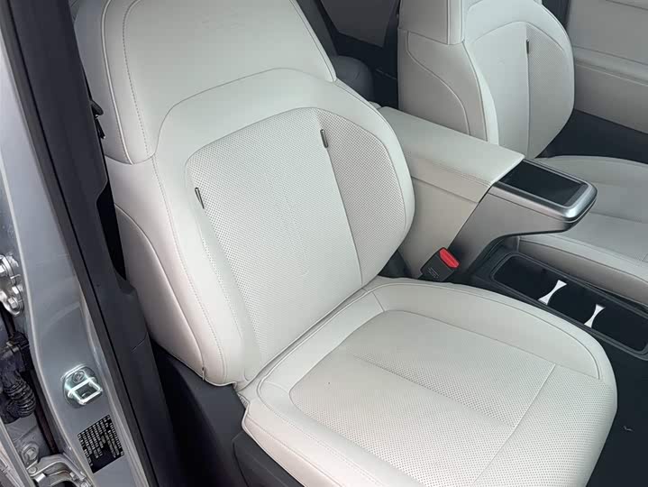 Фото 4 - Chery iCar V23