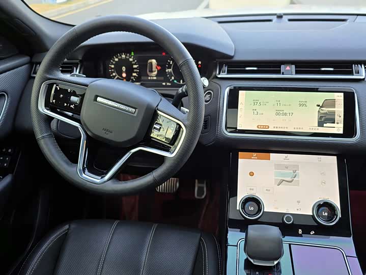 Фото 12 - Land Rover Range Rover Velar