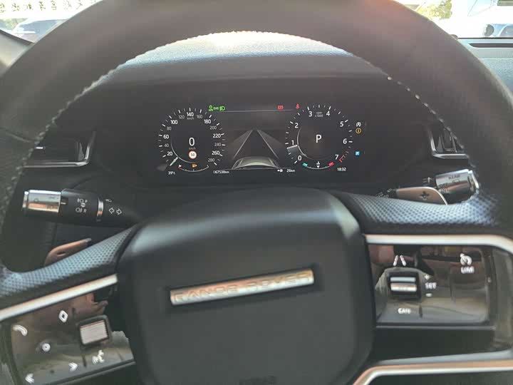 Фото 15 - Land Rover Range Rover Velar