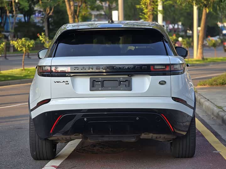 Фото 16 - Land Rover Range Rover Velar