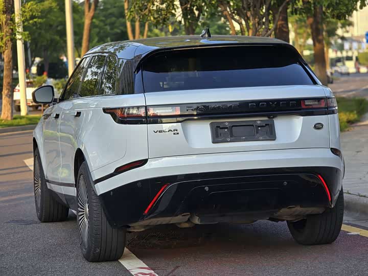 Фото 18 - Land Rover Range Rover Velar