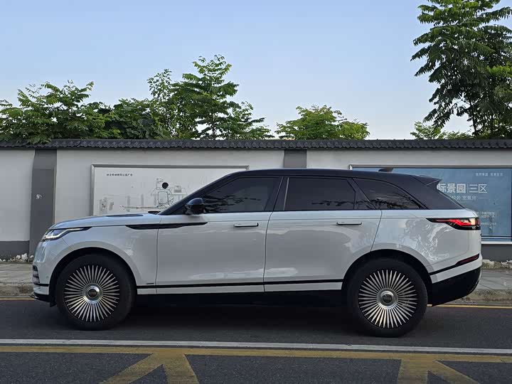 Фото 4 - Land Rover Range Rover Velar