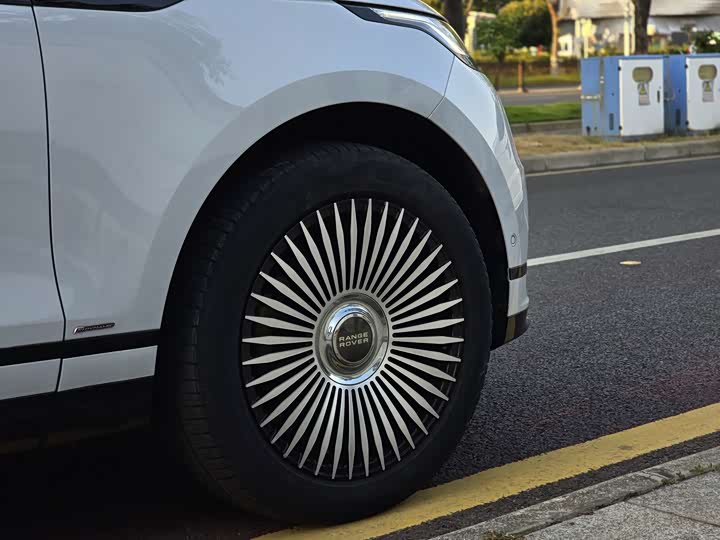 Фото 5 - Land Rover Range Rover Velar