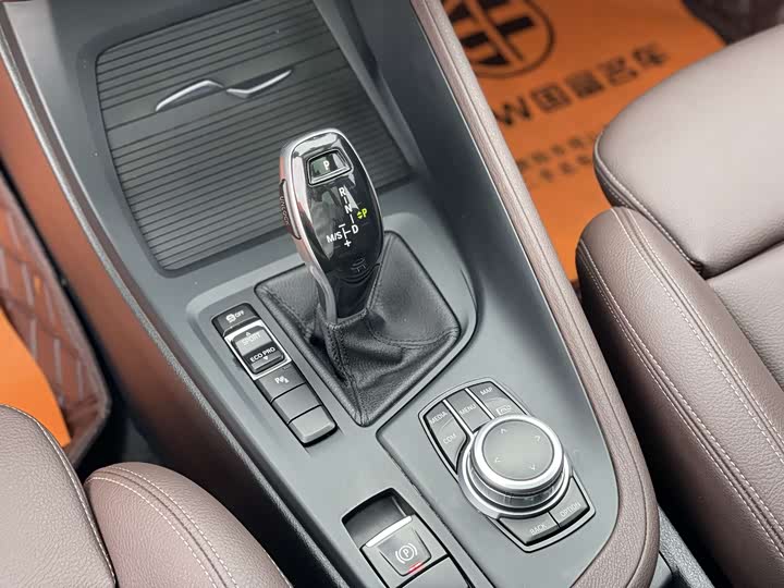 Фото 11 - BMW X1