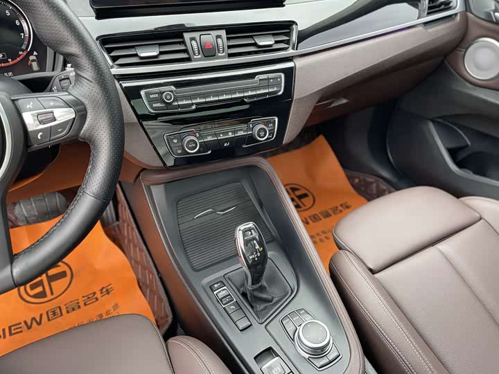 Фото 12 - BMW X1