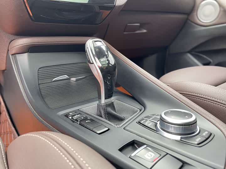 Фото 13 - BMW X1