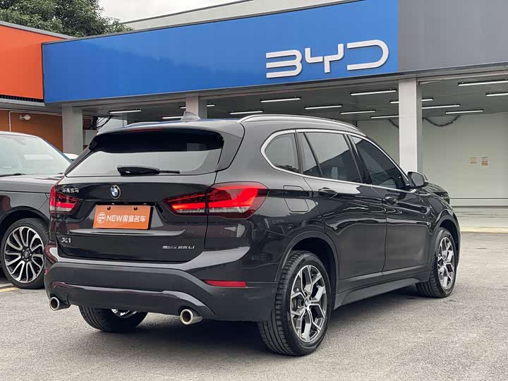 Фото 18 - BMW X1