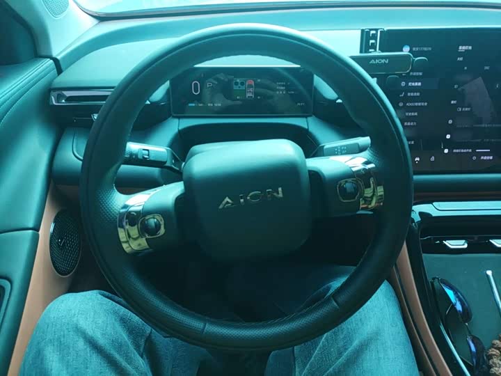 Фото 11 - GAC Aion V