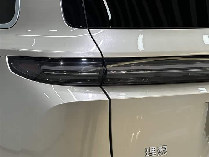 Фото 11 - LiXiang L9