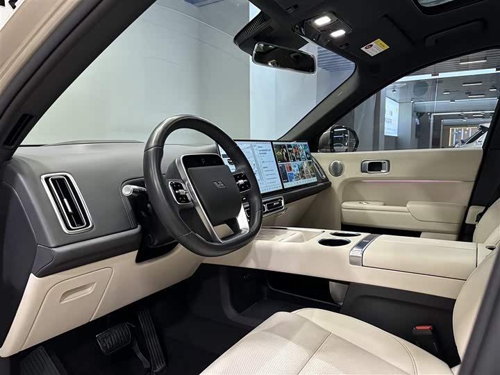 Фото 13 - LiXiang L9