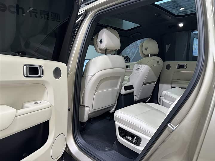 Фото 24 - LiXiang L9