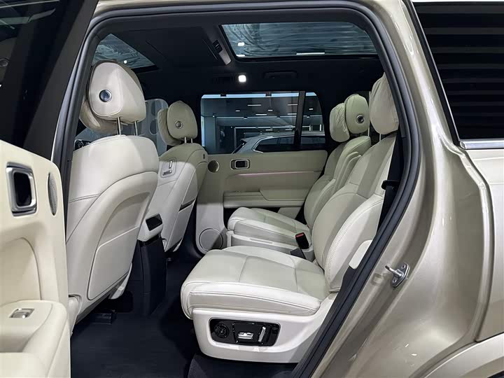 Фото 25 - LiXiang L9