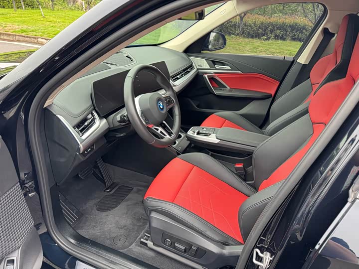 Фото 7 - BMW iX1