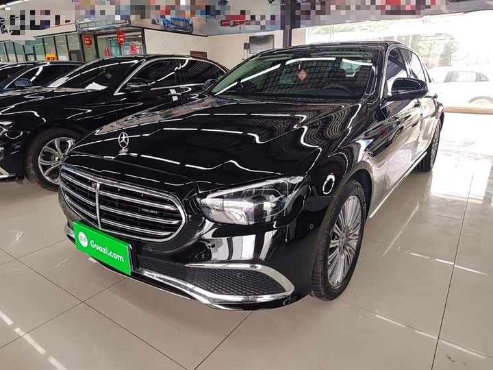 Фото 2 - Mercedes-Benz E-Class