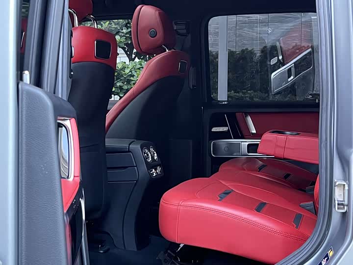 Фото 17 - Mercedes-Benz G-Class AMG