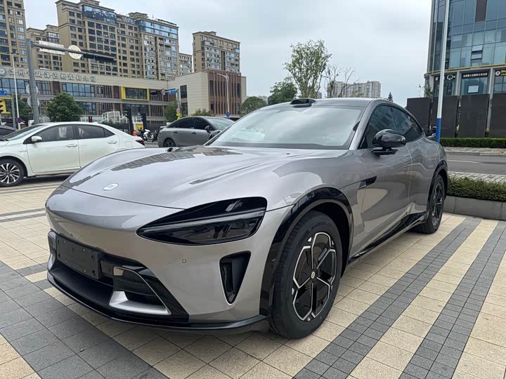 Фото 1 - Xiaomi YU7