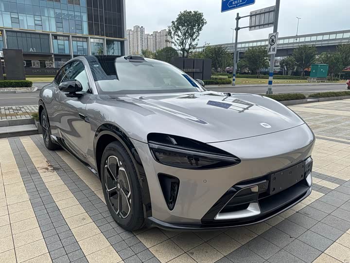 Фото 2 - Xiaomi YU7