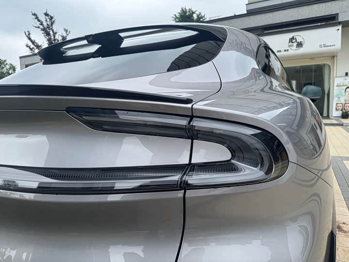 Фото 20 - Xiaomi YU7