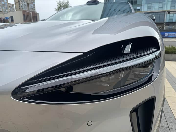 Фото 22 - Xiaomi YU7