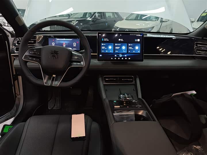 Фото 10 - BYD Qin L