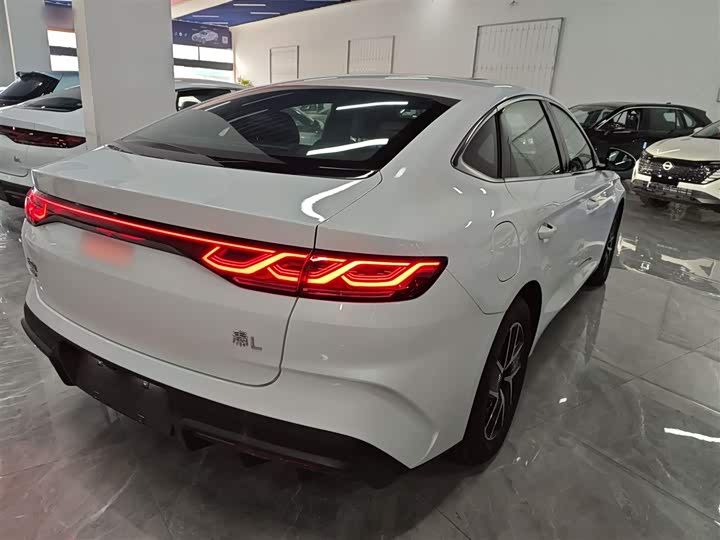 Фото 7 - BYD Qin L