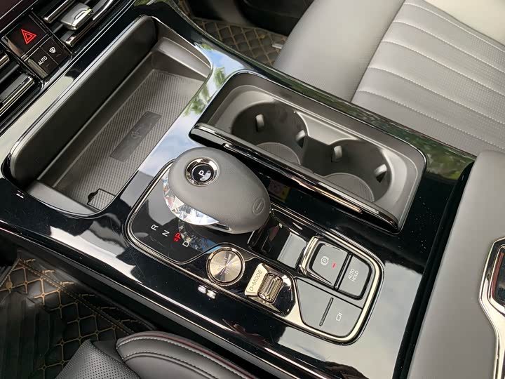 Фото 20 - GAC Trumpchi M8