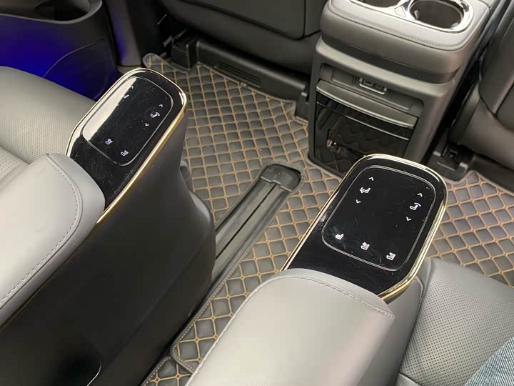 Фото 30 - GAC Trumpchi M8