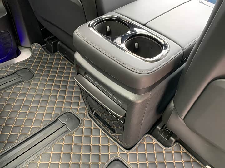 Фото 31 - GAC Trumpchi M8