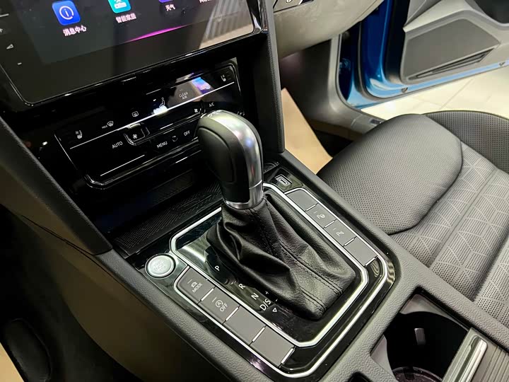 Фото 10 - Volkswagen CC