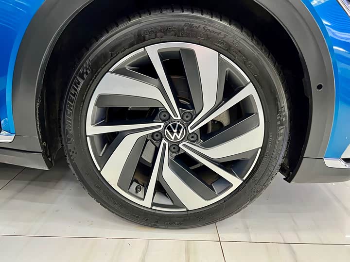 Фото 30 - Volkswagen CC