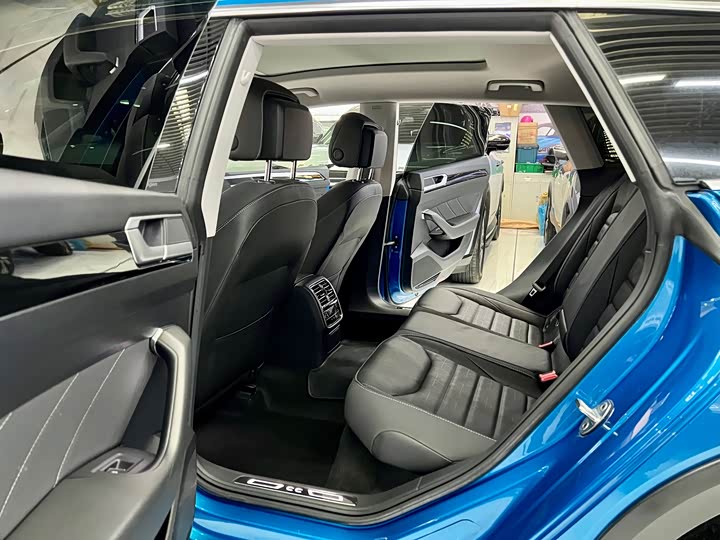 Фото 7 - Volkswagen CC