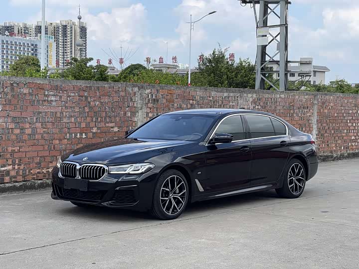 Фото 1 - BMW 5 Series