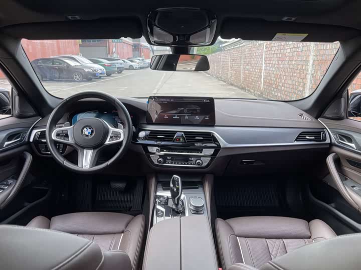 Фото 6 - BMW 5 Series
