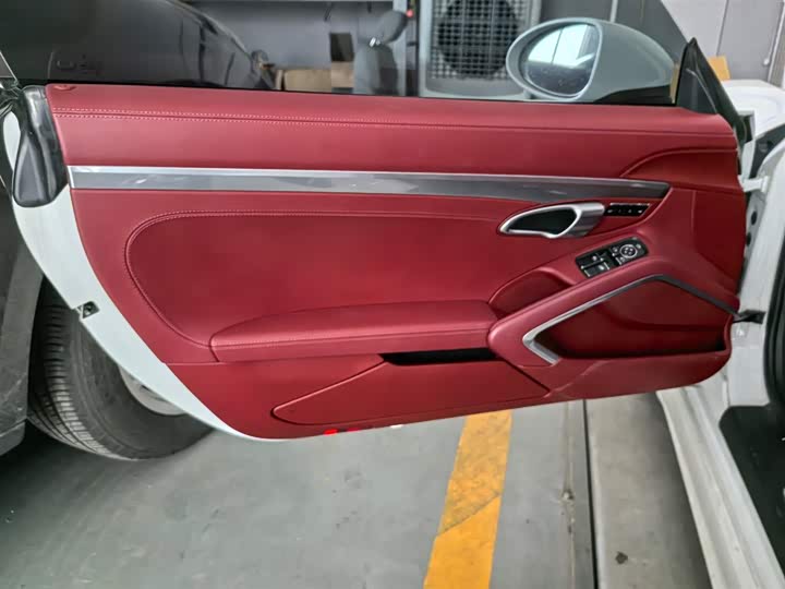 Фото 3 - Porsche 718