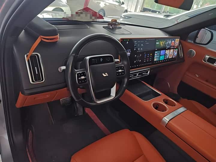 Фото 12 - LiXiang L9