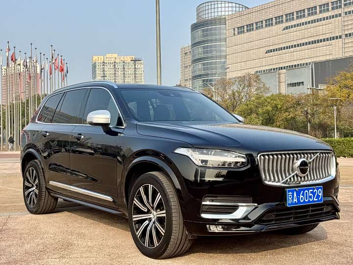 Фото 3 - Volvo XC90