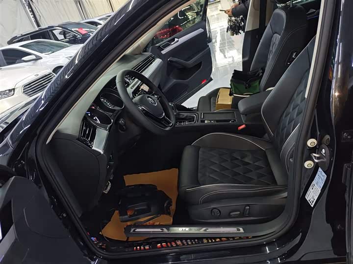 Фото 15 - Volkswagen Magotan GTE Hybrid