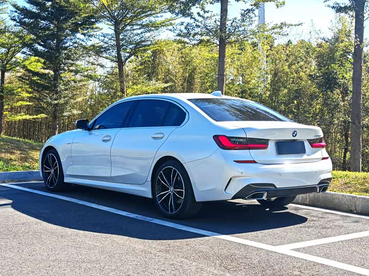 Фото 2 - BMW 3 Series