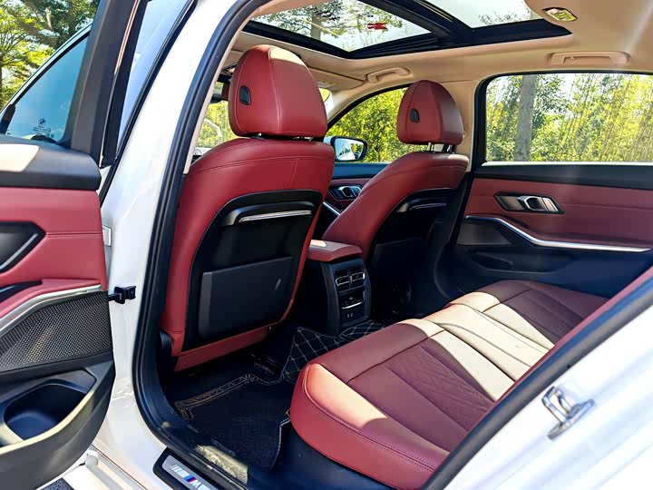 Фото 9 - BMW 3 Series