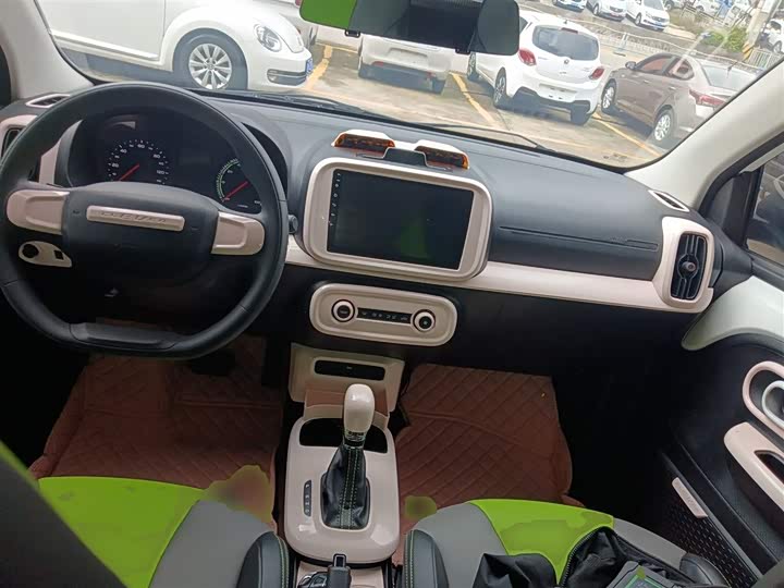 Фото 10 - Roewe Clever