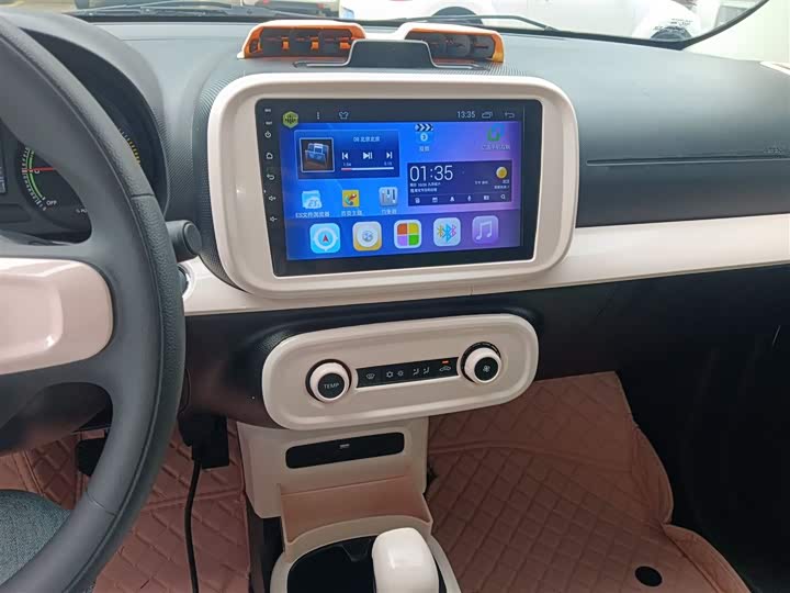 Фото 13 - Roewe Clever