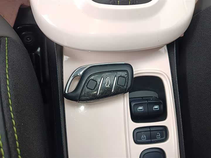 Фото 9 - Roewe Clever